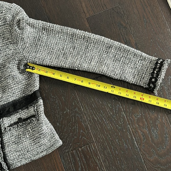 WHBM Sweater Blazer Jacket Black White Stitched Lightweight Cardigan Fabric Sz M - Picture 9 of 9